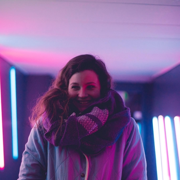 Meet your Posher, Katie - Picture 1 of 1